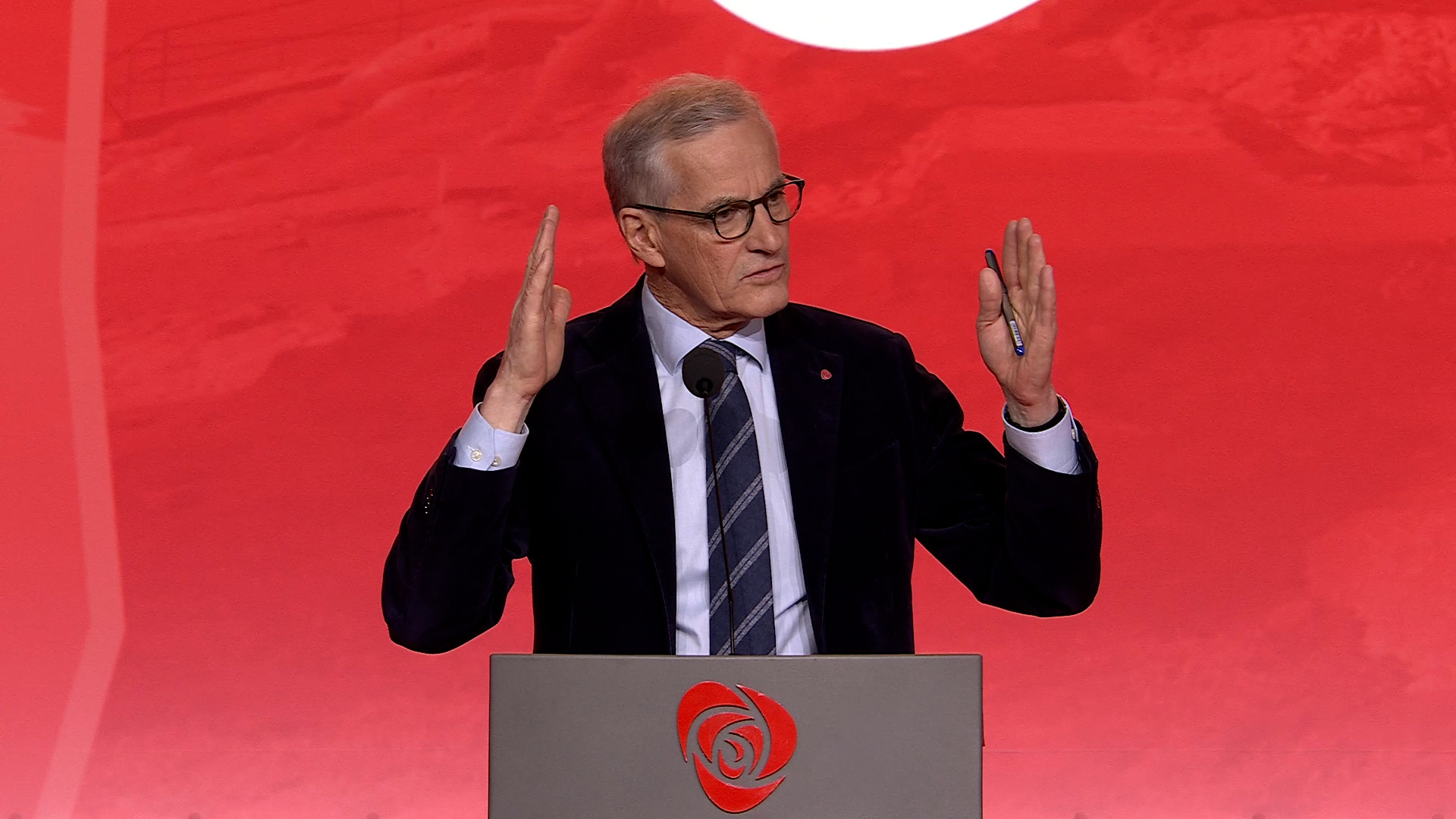 Arbeiderpartiet Cover
